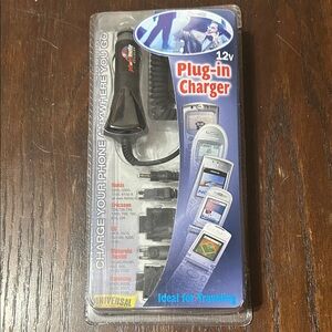 Black Universal Plug-in Charger for Cell Phones